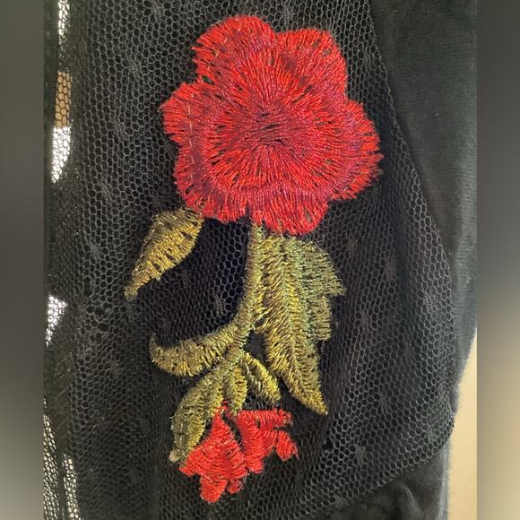 Pebble & Stone Blouse Mesh Neck Embroidered Red Flowers Color Black Top Small - Picture 4 of 4